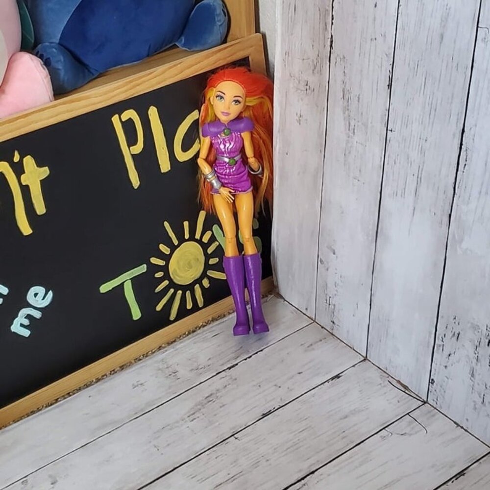 DC Super Hero Girls: Action Dolls Starfire doll Matell